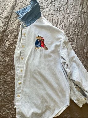 Quizz Woman Light Gray Striped Button-Down Shirt